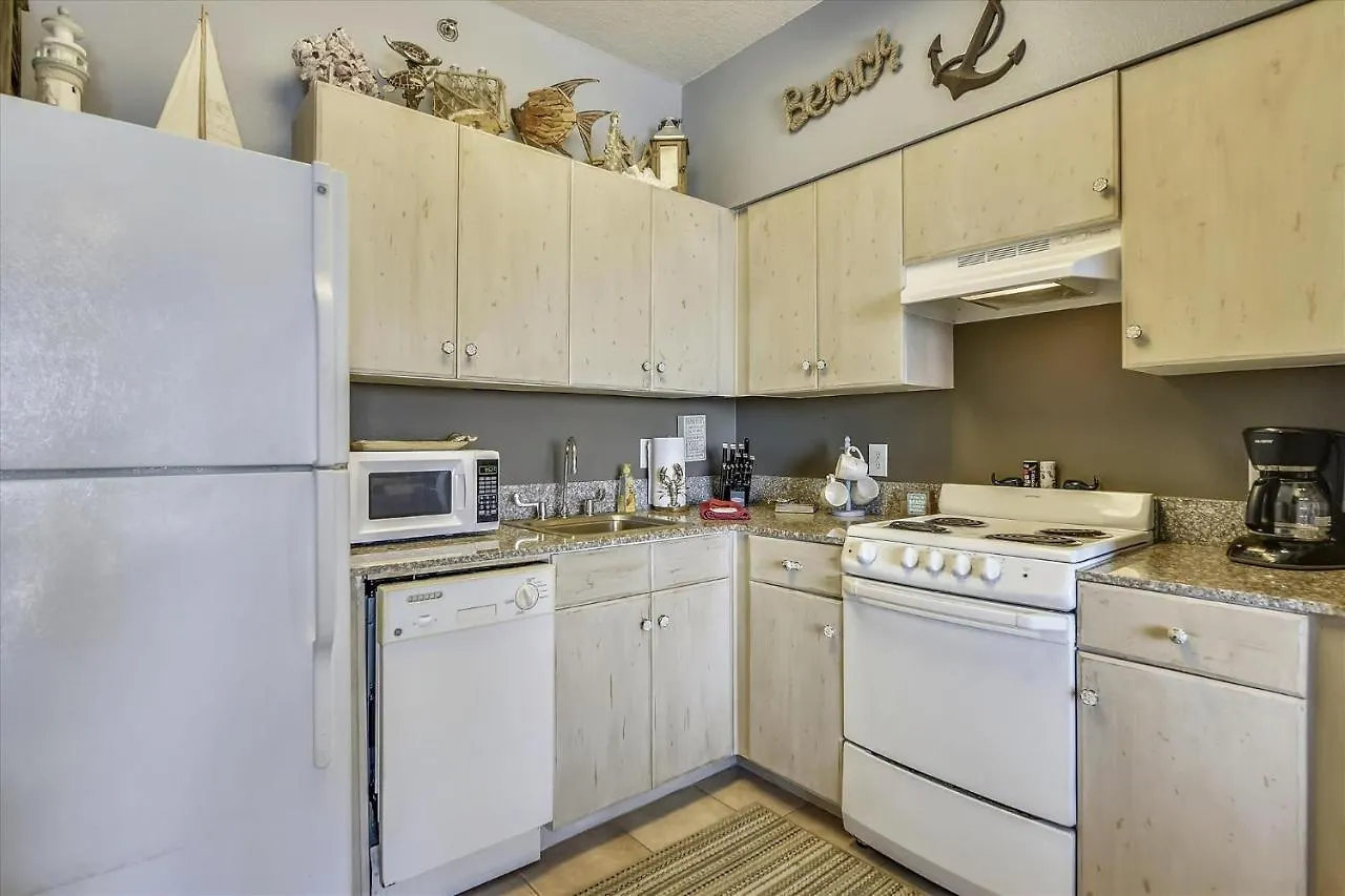 Apartment Shores Of Panama 1206 - Amazing Studio, Free Fun! Sleeps 3, Romantic Condo Panama City Beach